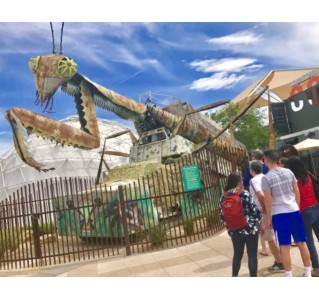 Pop Culture Walking Tour of Fremont St