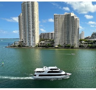 Miami Skyline: South Beach Millionaire Homes & Venetian Islands