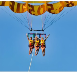 Parasailing in Miami