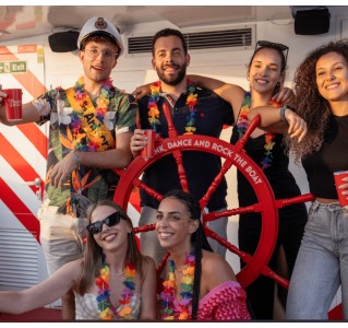 Boat Party in Porto with Bar and DJ 