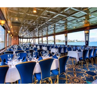 Evening St Petes Yacht Cruise with Optional Dining