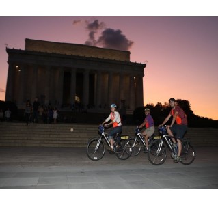 Monuments at Night Bike Tour